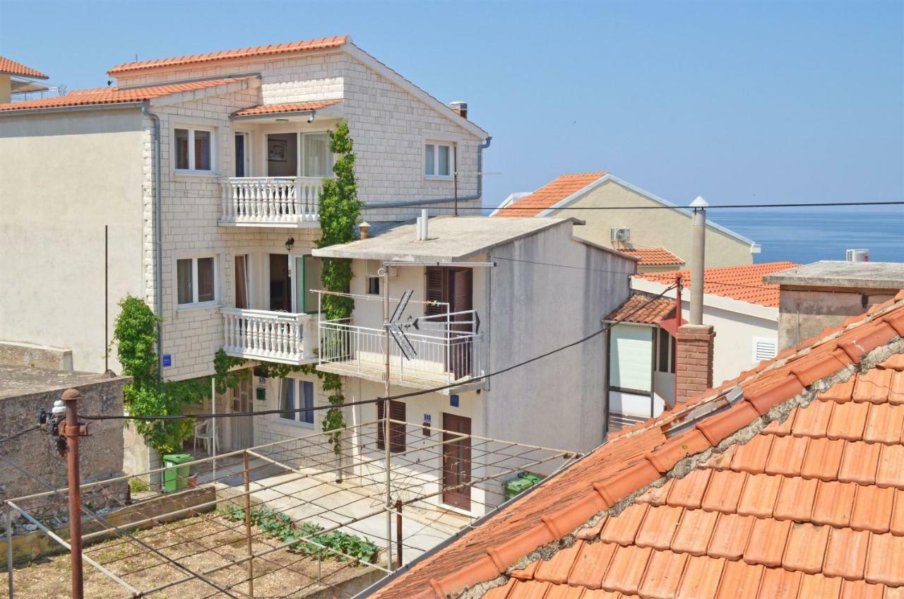 Apartments Jurica Примоштен Экстерьер фото
